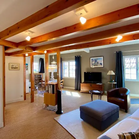 160 D Citeaux - Nest For Two *